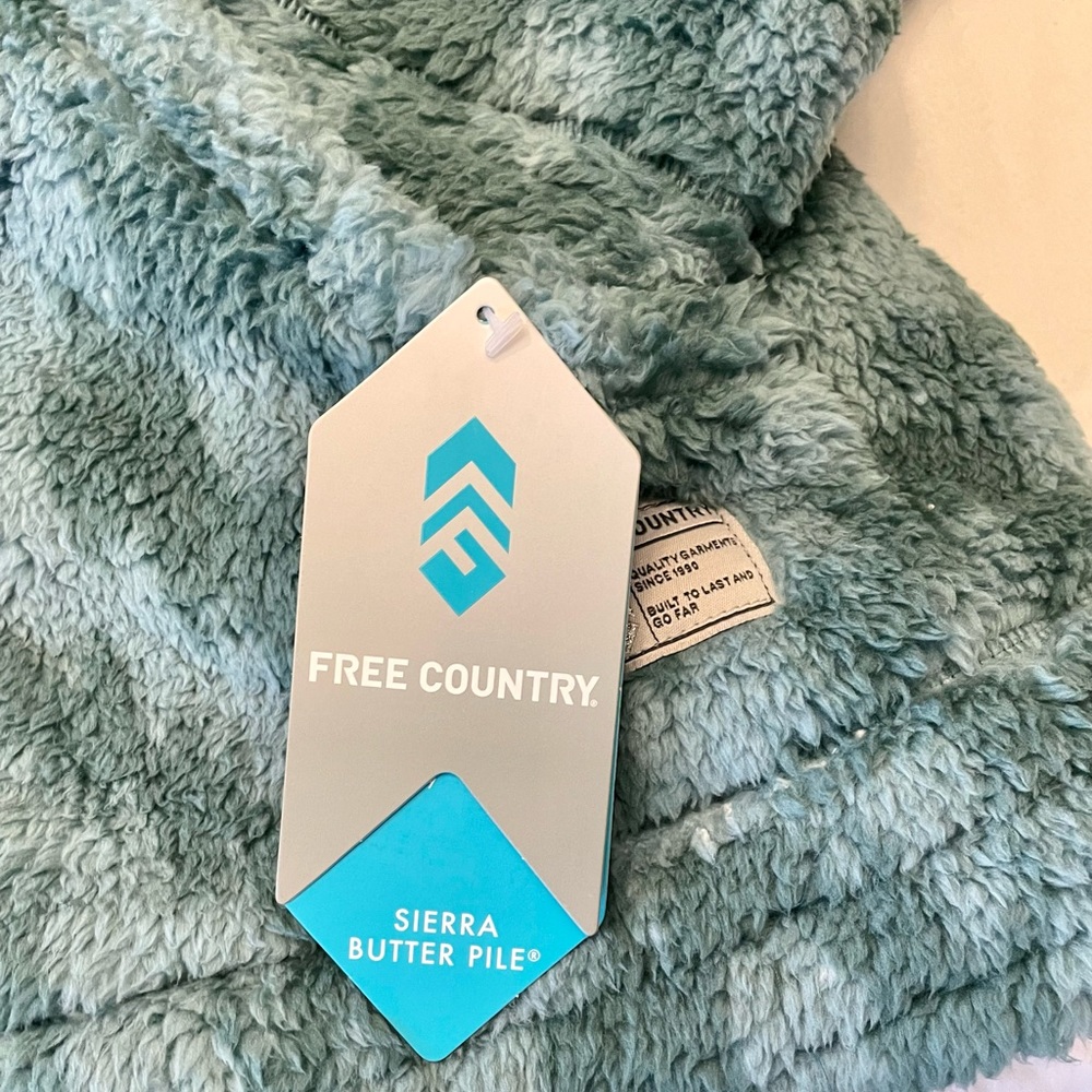 Free Country Faux Fur Jacket - Picture 2 of 5